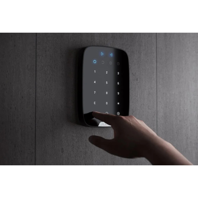 Клавіатура Ajax KeyPad Plus Jeweller